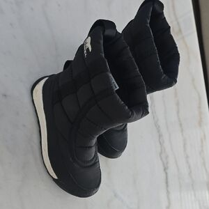 Sorel Black and White Unisex Kids Winter Boots (size 9)